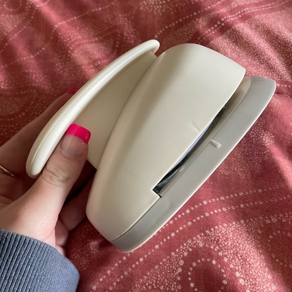 2.5 inch Circle Lever Action Craft Punch - Picture 3 of 4